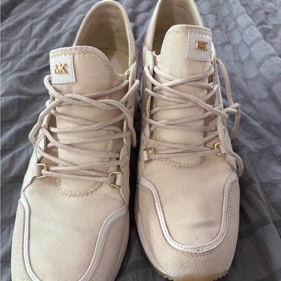 Michael Kors Beige Sneakers with Gold Details - Picture 1 of 5